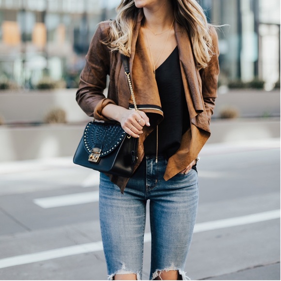 Busted Knee Distressed Skinny Jeans Light Wash - Picture 4 of 10